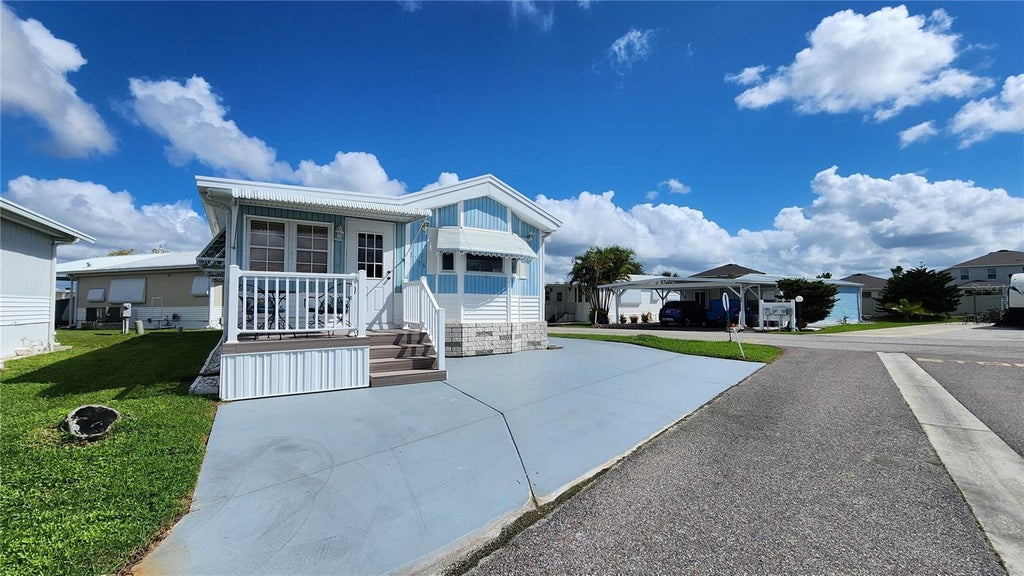 Photo of 3333 26th Avenue E #1116, Bradenton, FL 34208 (MLS # A4704455)