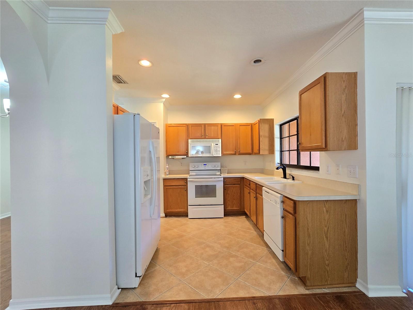 MEADOW POINTE PRCL 16 UNIT 3B - Residential Lease