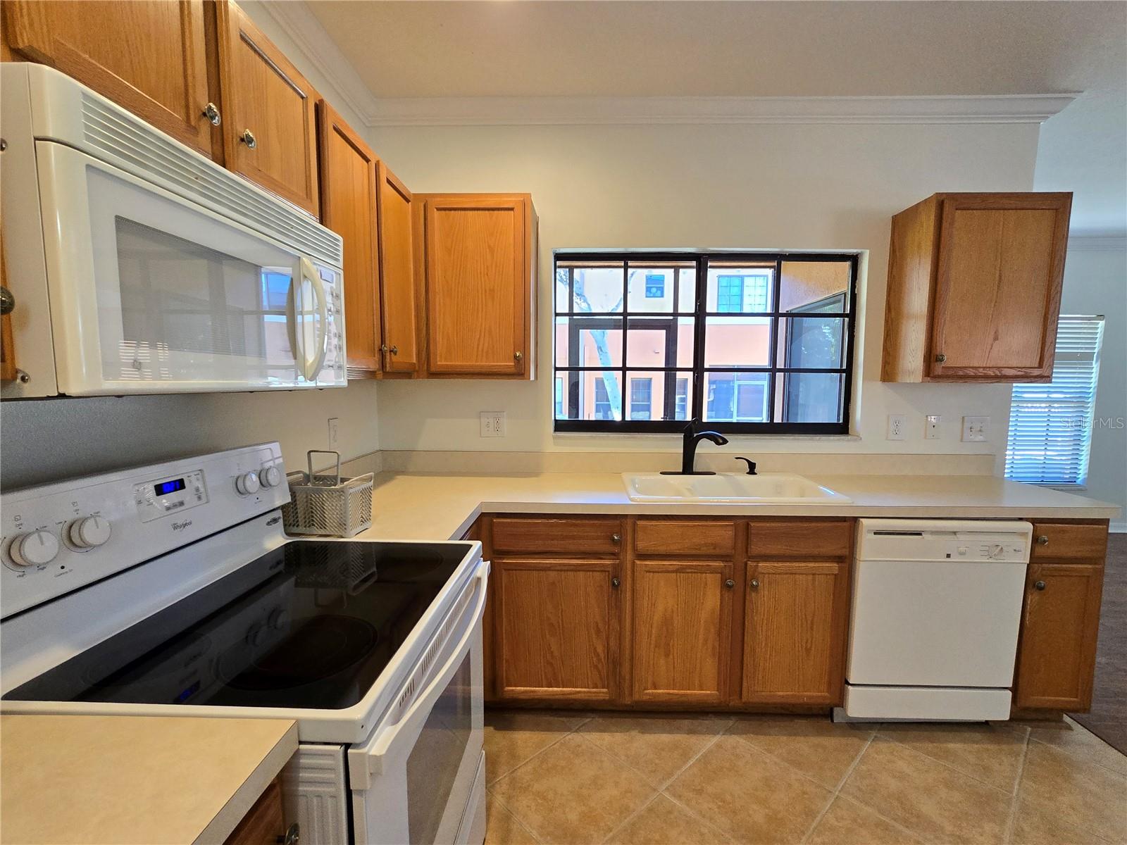 MEADOW POINTE PRCL 16 UNIT 3B - Residential Lease