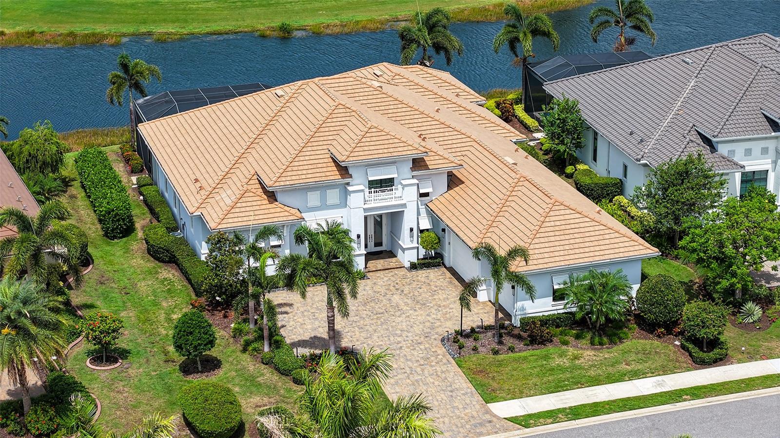 ESPLANADE PH IV - Residential Lease