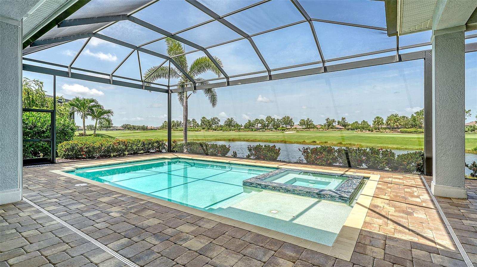 ESPLANADE PH IV - Residential Lease