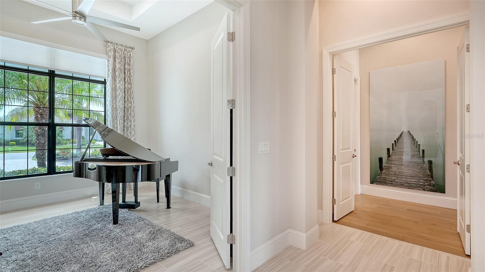 ESPLANADE PH IV - Residential Lease