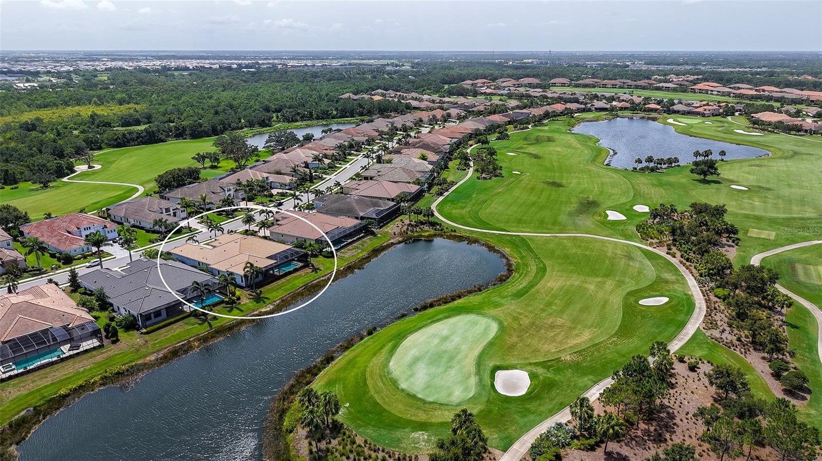 ESPLANADE PH IV - Residential Lease