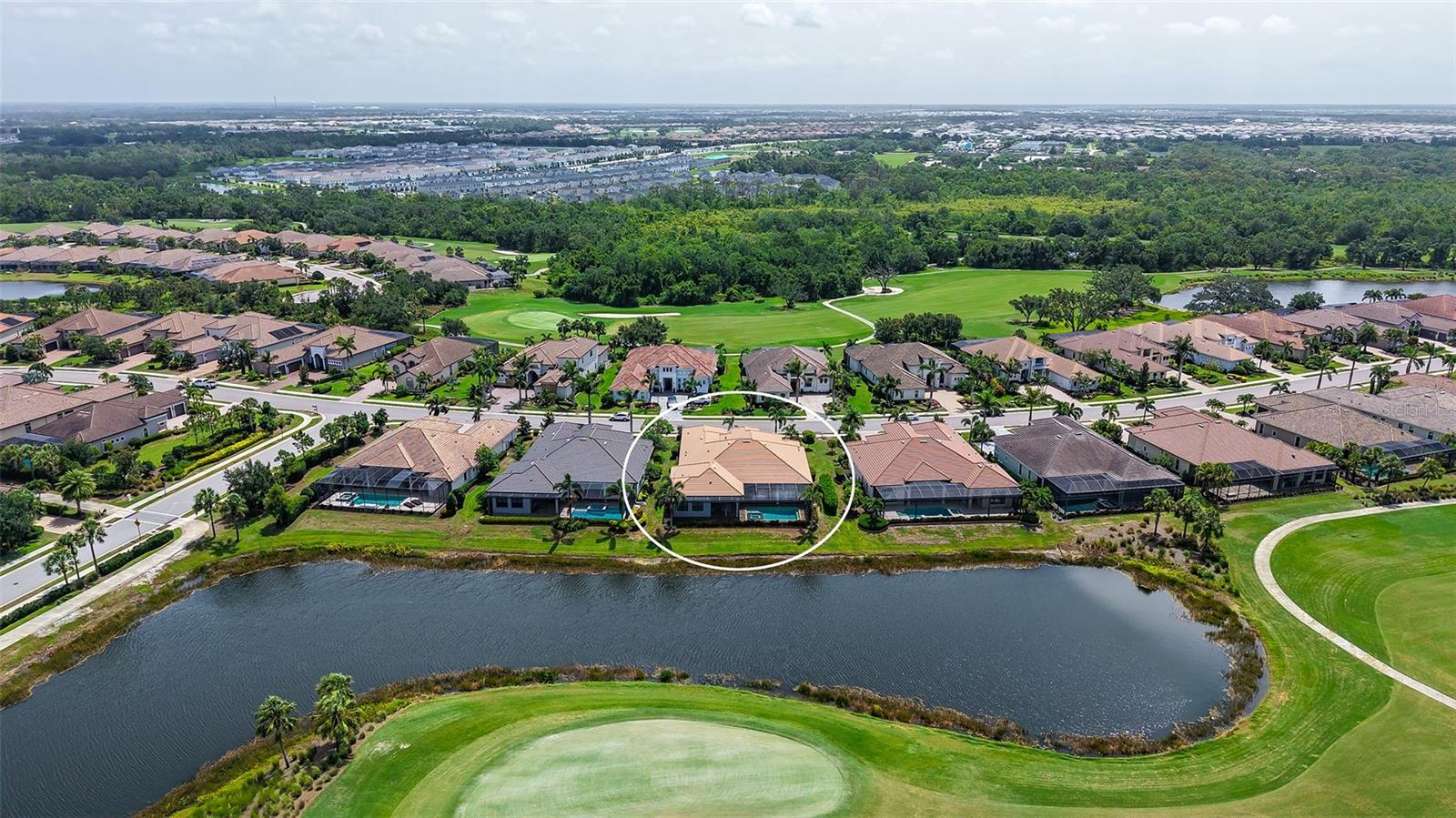 ESPLANADE PH IV - Residential Lease