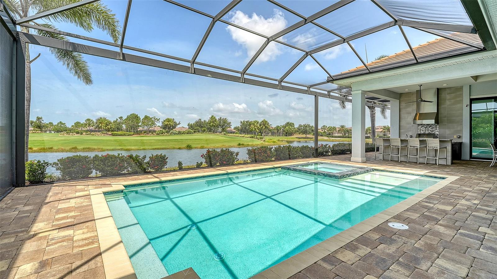 ESPLANADE PH IV - Residential Lease