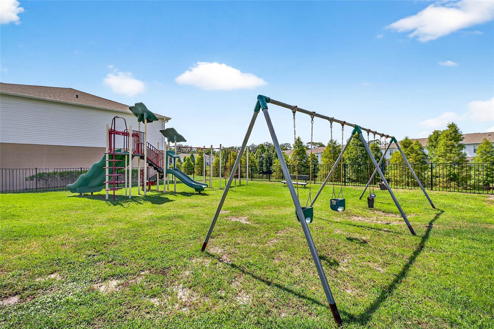 4656 ASHBURN SQUARE DRIVE
