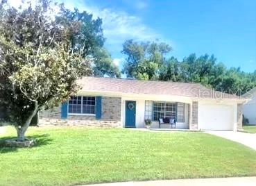 Immaculate home nestled in the desirable Beacon Woods Community! This 2 Bedroom, 1.5 Bathroom move-in-ready gem boasts significant Upgrades throughout, including:
Built in Live Edge Entertainment system,
New floors & baseboards (2018),
New patio doors (2018)
Enjoy resort-style living with access to the community pool, tennis courts, and fitness & recreation center. This prime location puts you close to beautiful beaches, diverse restaurants, and convenient to all shopping.
