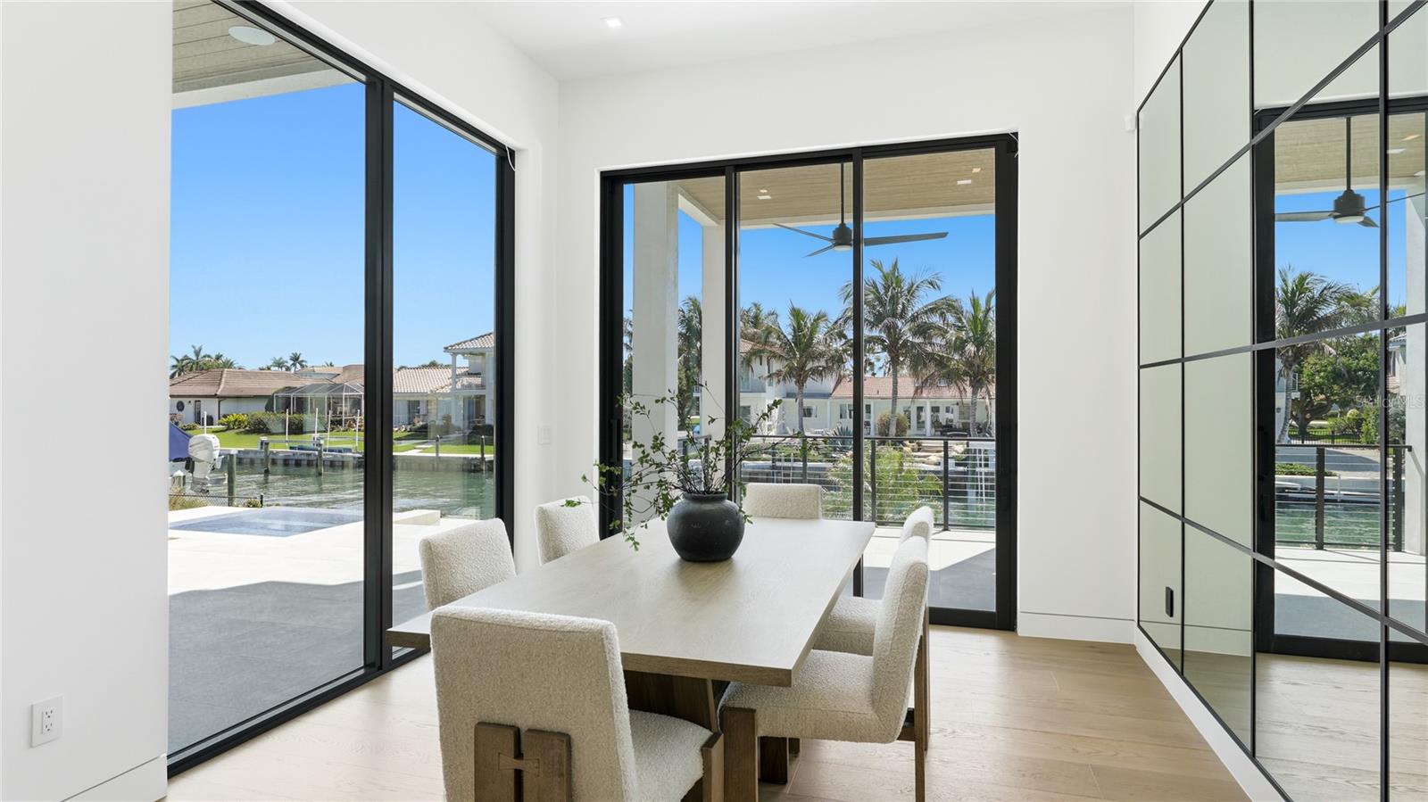 COUNTRY CLUB SHORES SEC 02 - Residential