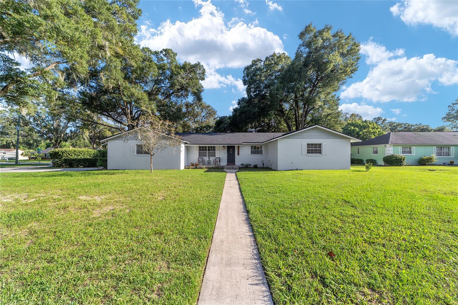 3844 SE 9TH PLACE