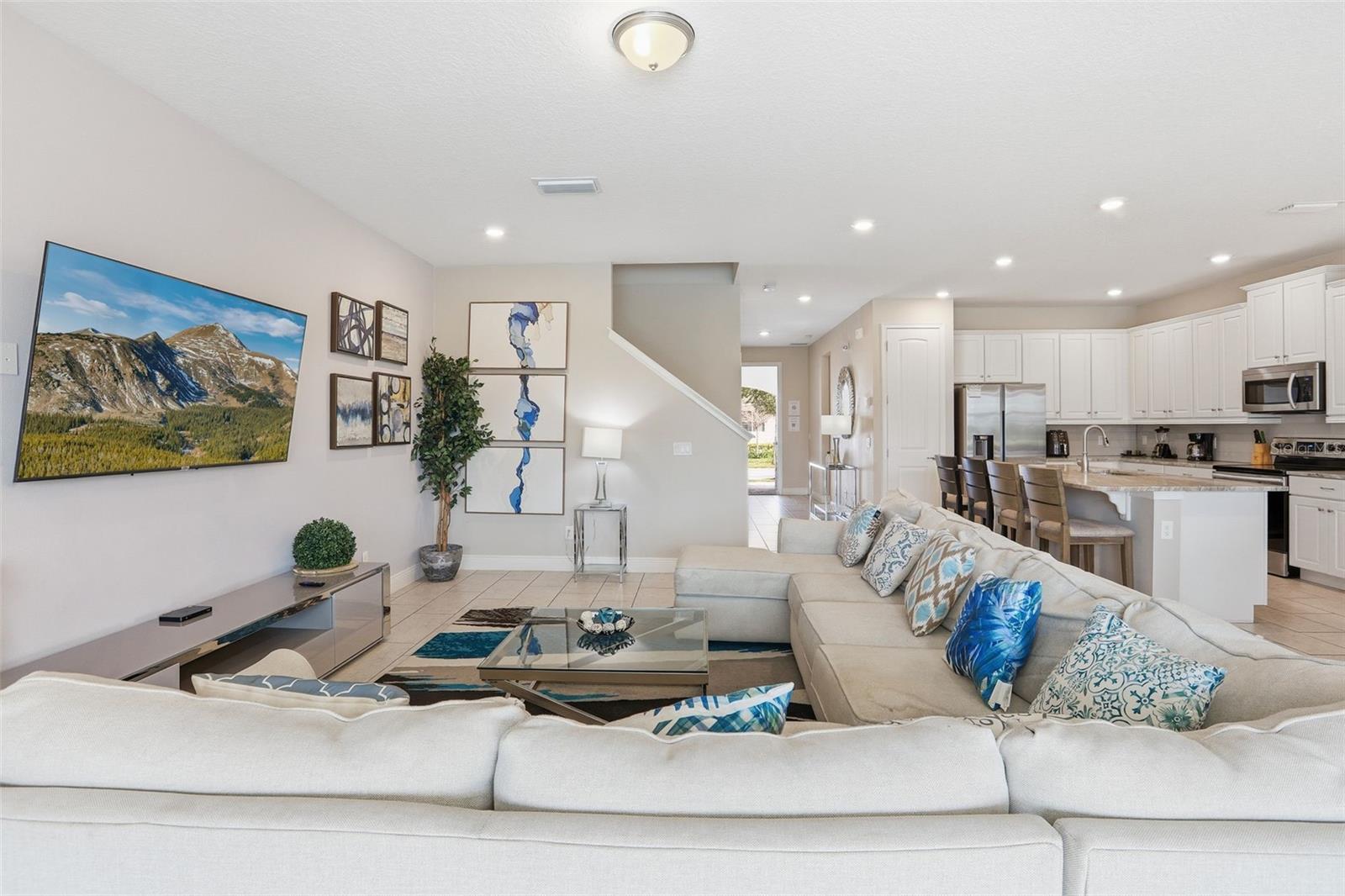 REUNION WEST PH 4 - Residential