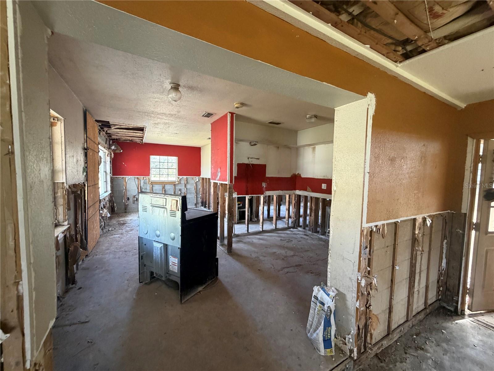 COLLEGE PARK ESTATES - Residential