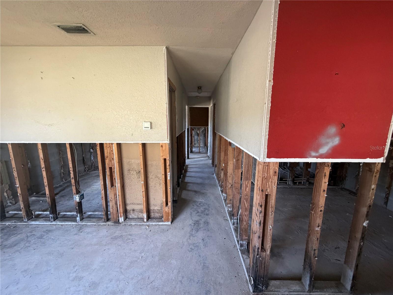 COLLEGE PARK ESTATES - Residential