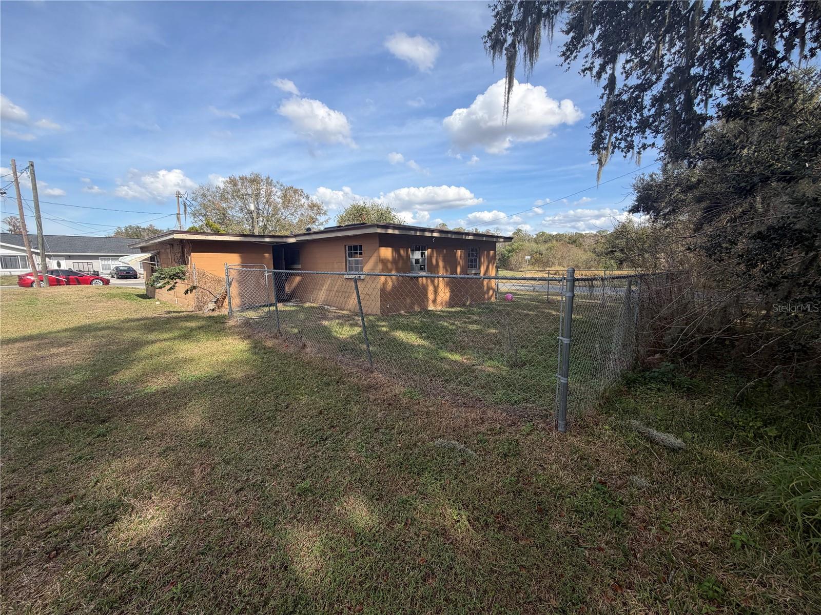 COLLEGE PARK ESTATES - Residential