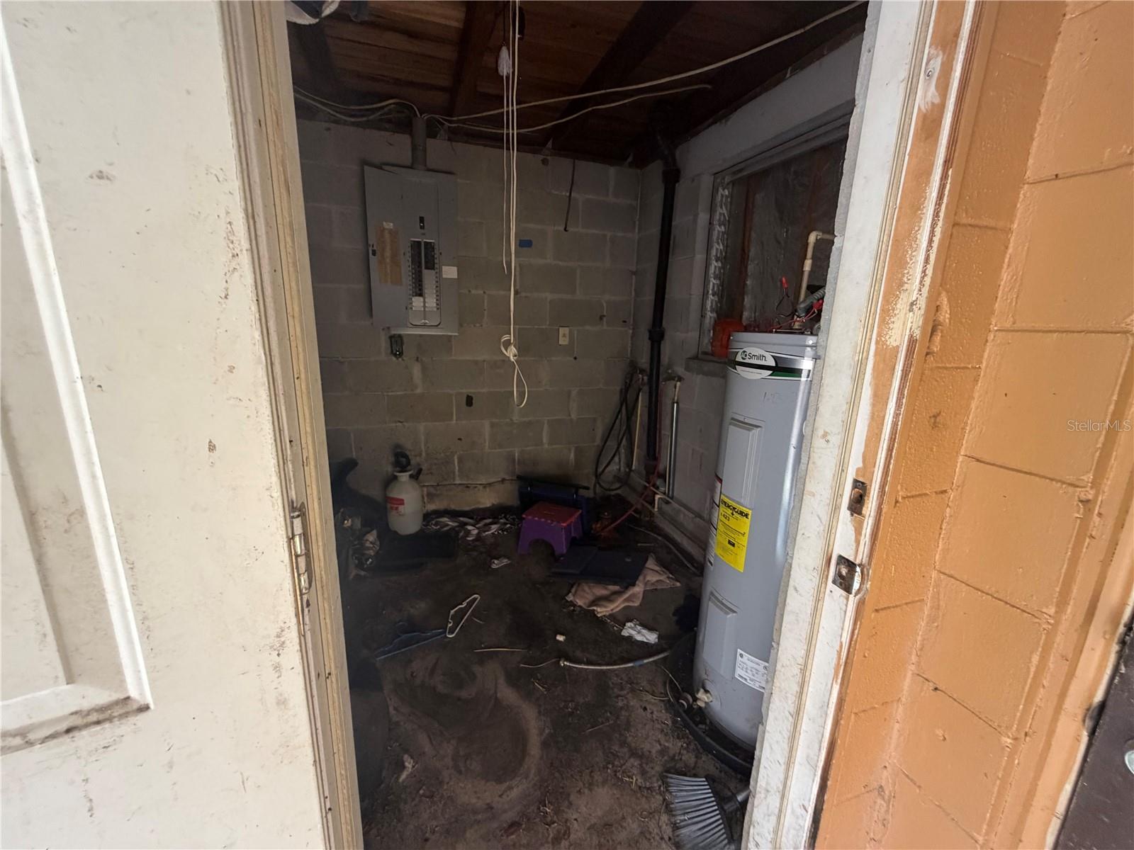 COLLEGE PARK ESTATES - Residential