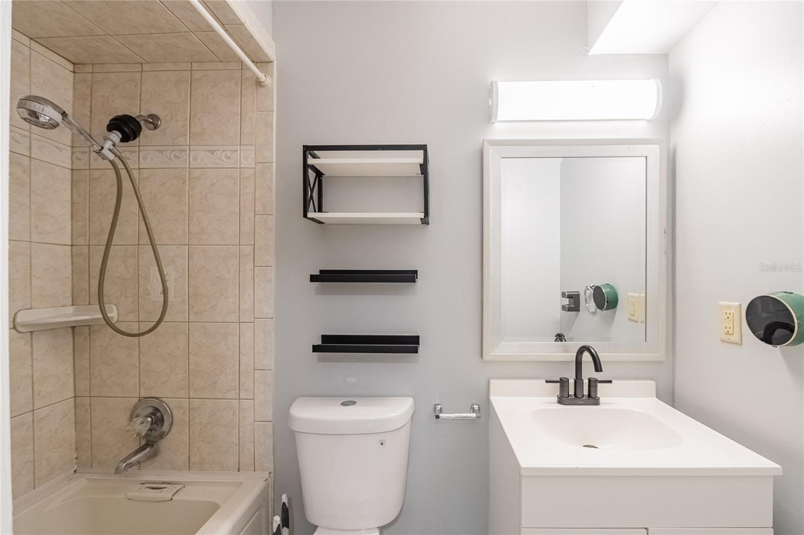 PALO ALTO - Residential Lease