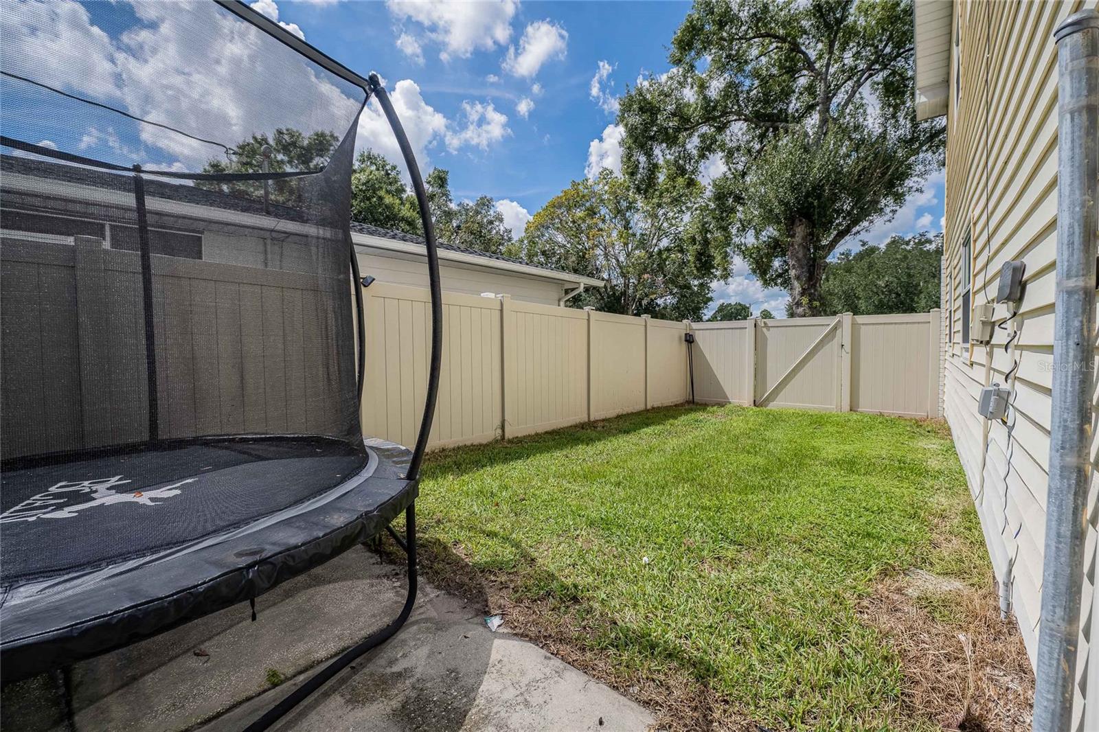 PALO ALTO - Residential Lease