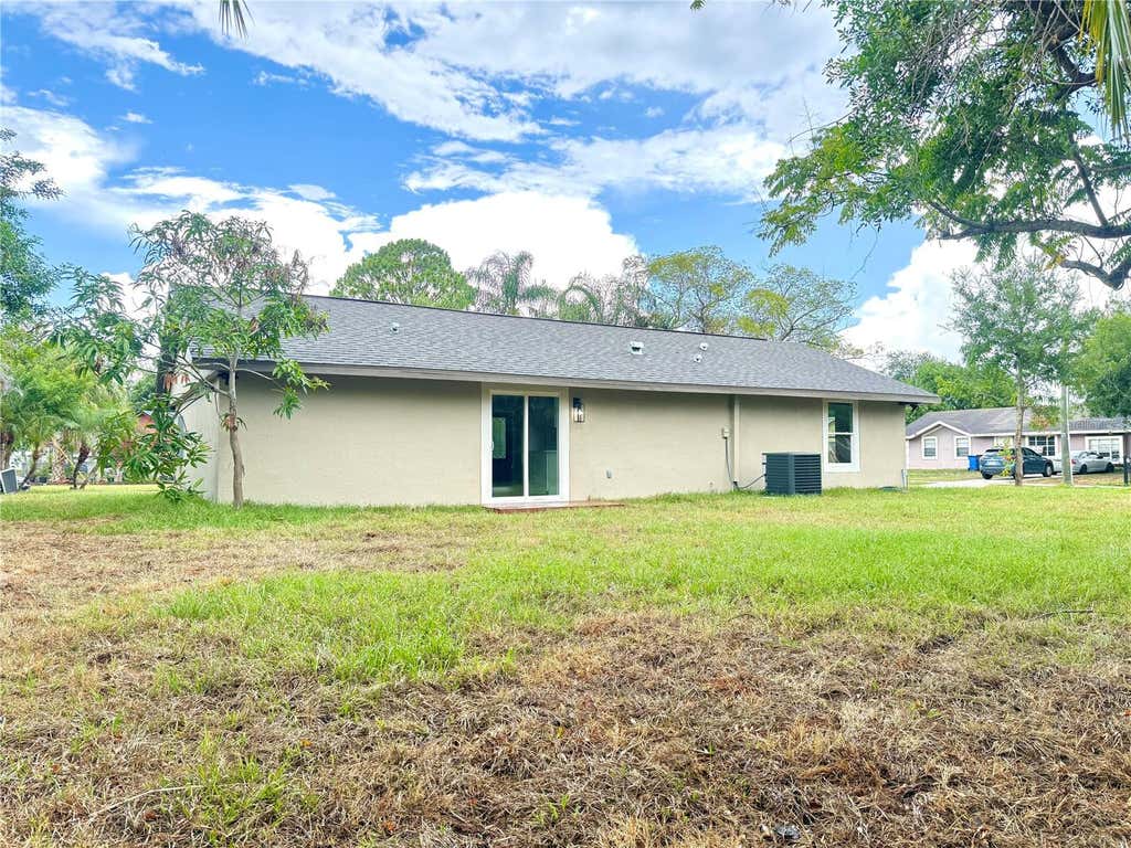 Photo of 1427 Murillo Loop, Ruskin, FL 33570 (MLS # A4699269)