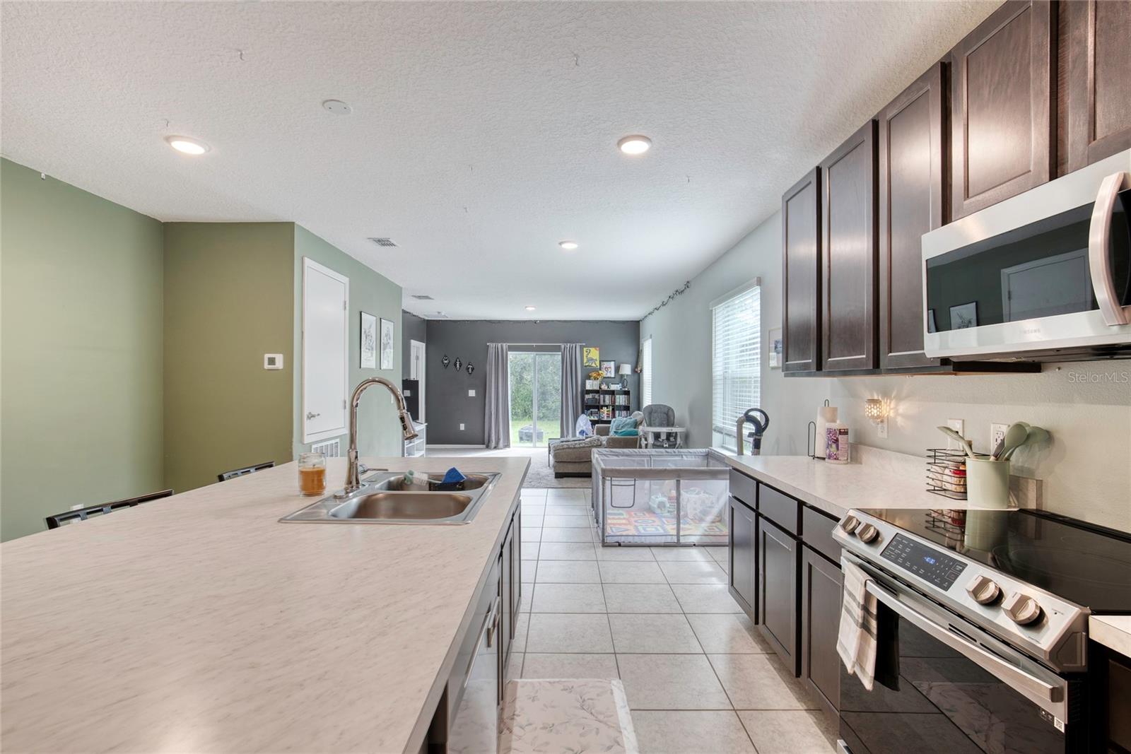 2825 WESTWOOD AVENUE