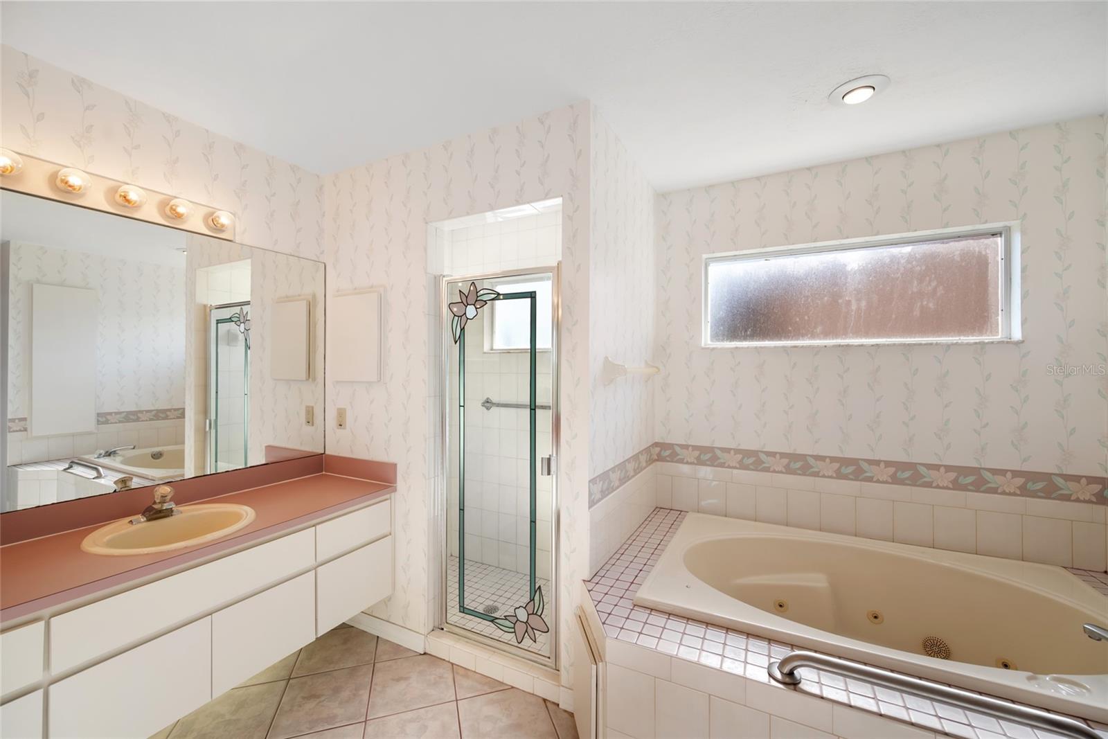 RIVER CROSSING - Residential