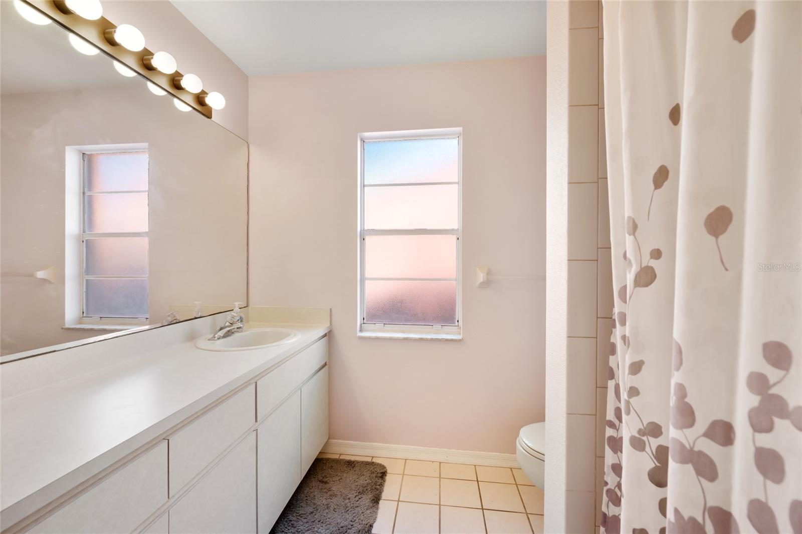 RIVER CROSSING - Residential