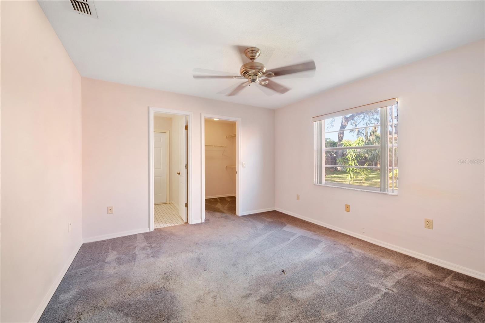 RIVER CROSSING - Residential