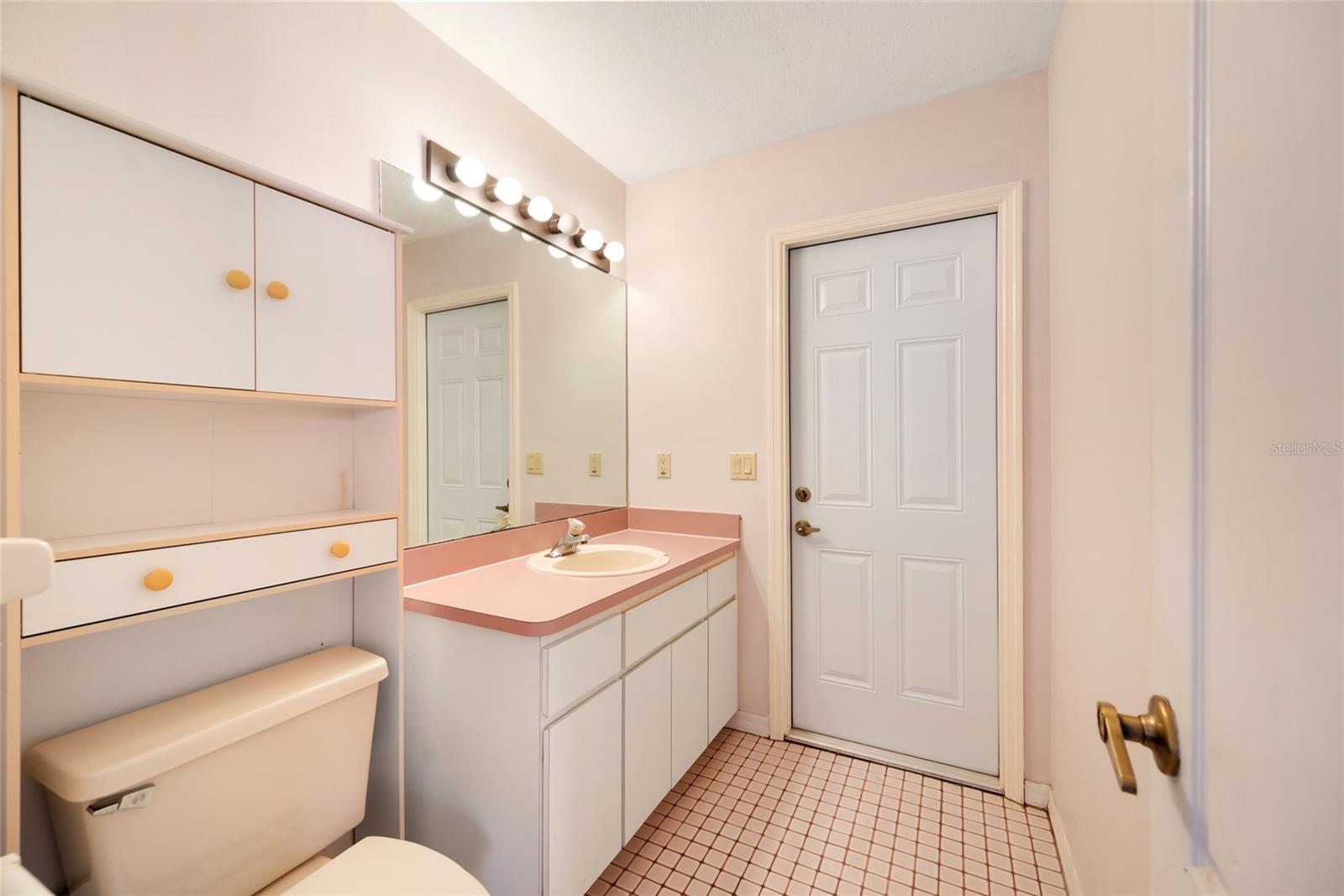 RIVER CROSSING - Residential