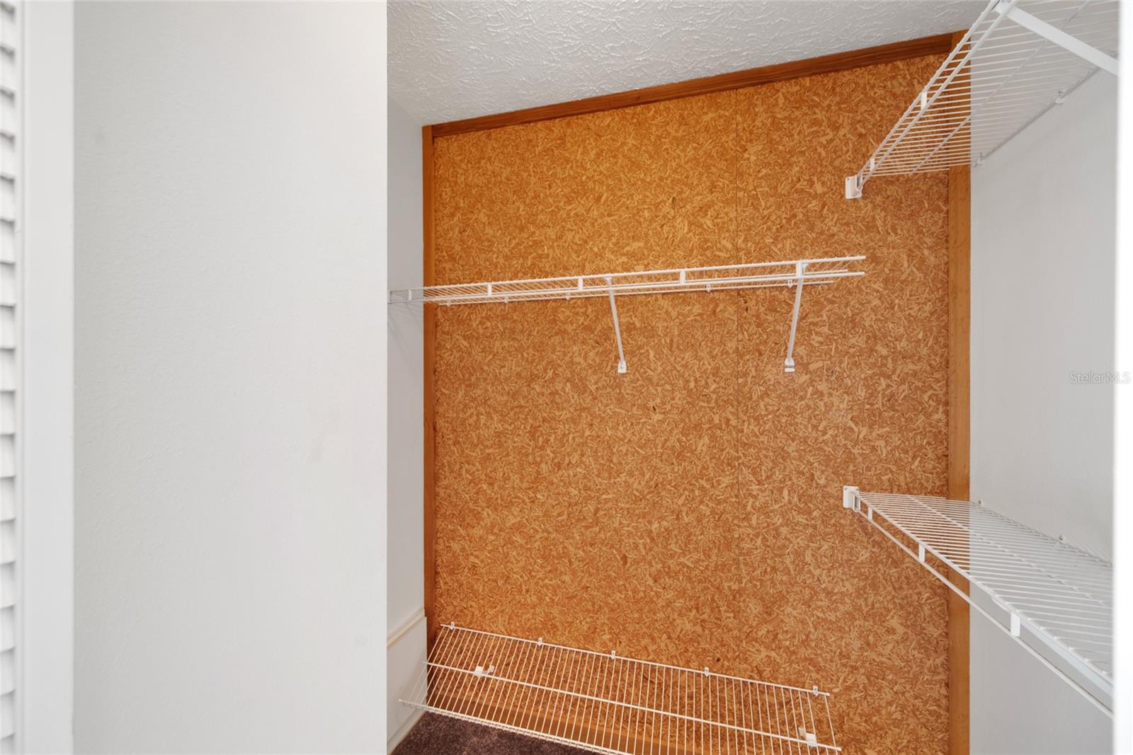 RIVER CROSSING - Residential