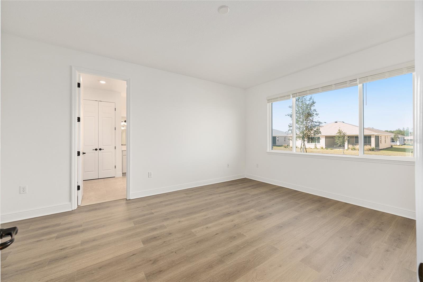 ON TOP OF THE WORLD - Residential