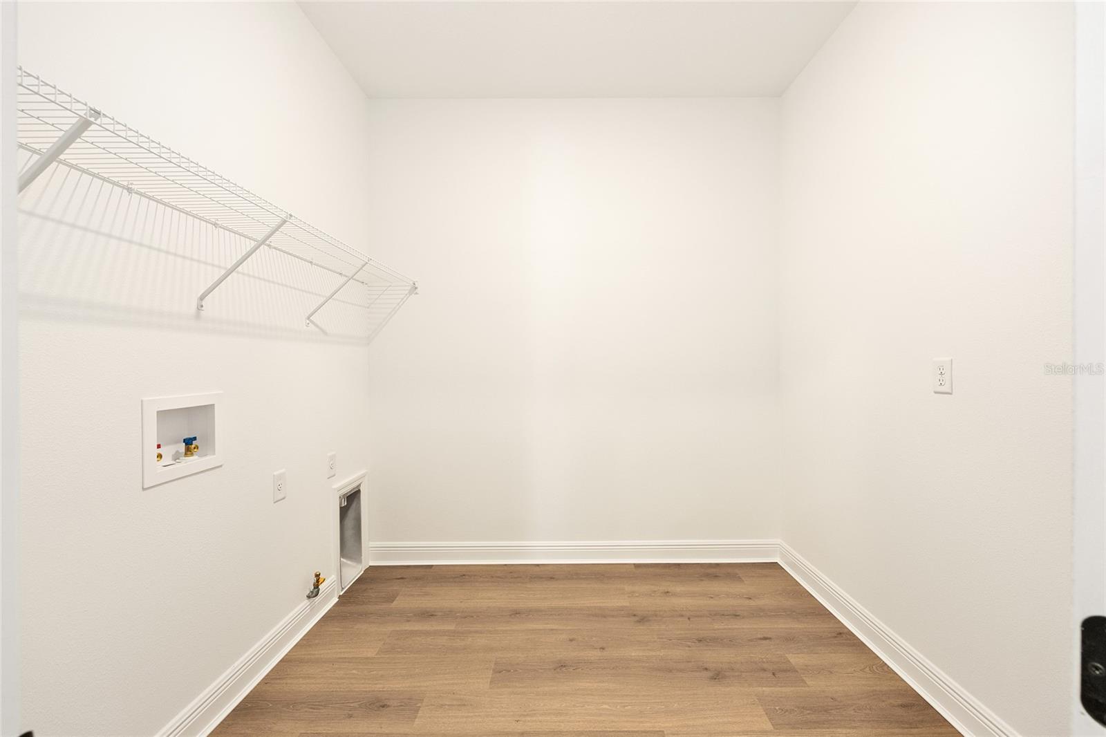 ON TOP OF THE WORLD - Residential