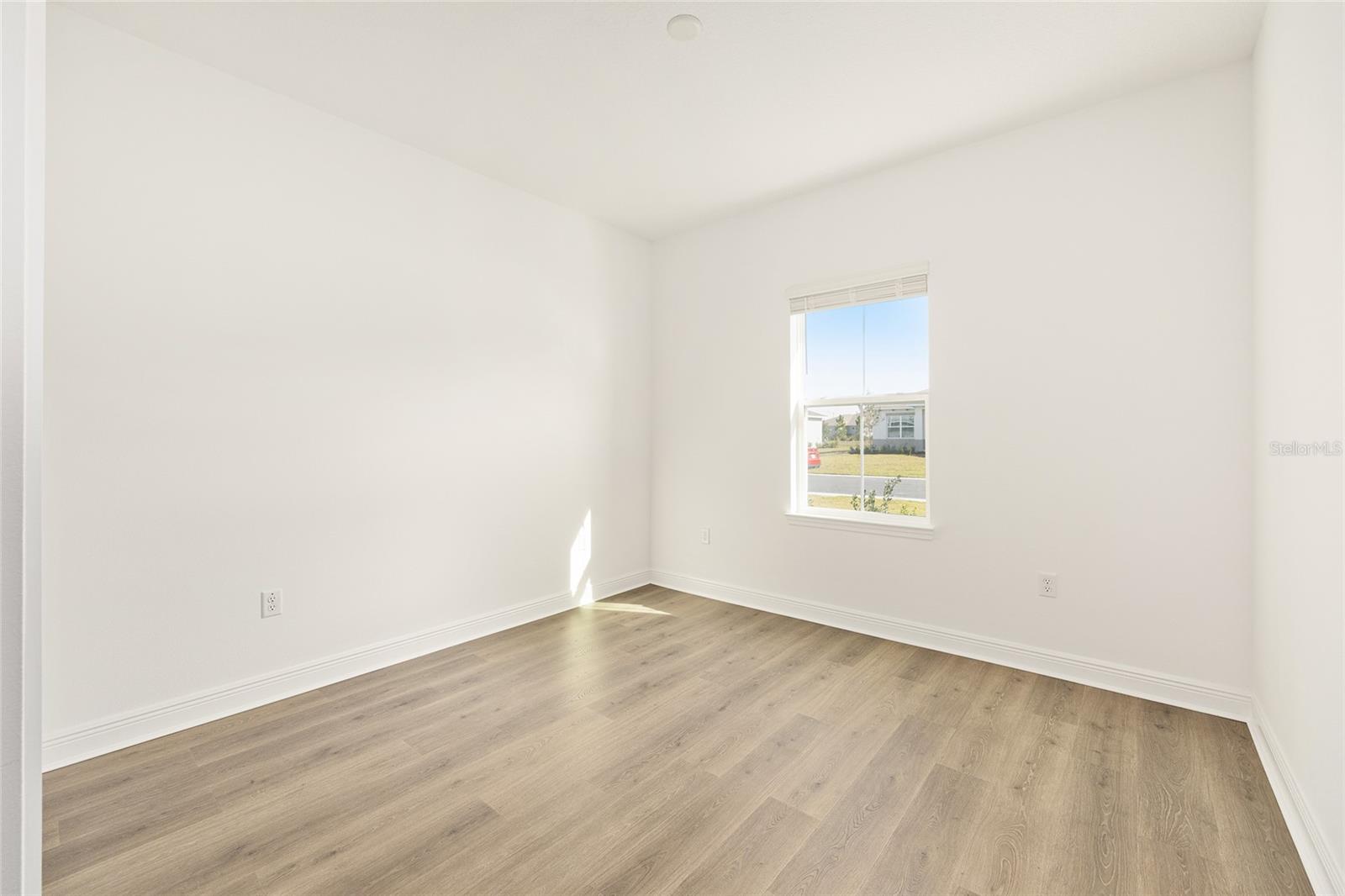 ON TOP OF THE WORLD - Residential