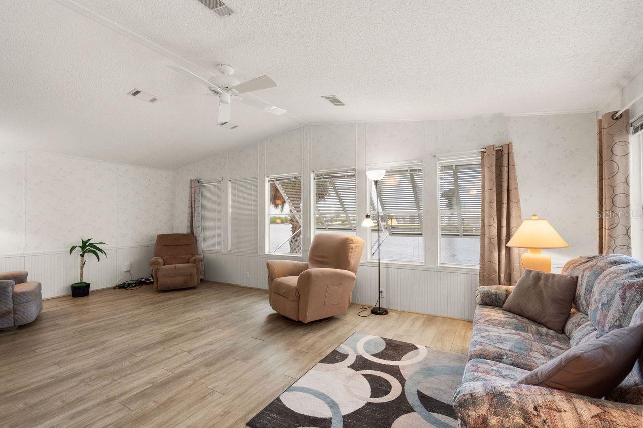 HARBOR COVE - Residential