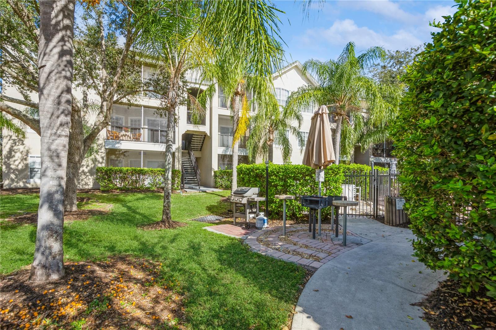 SERENADE ON PALMER RANCH - Residential Lease