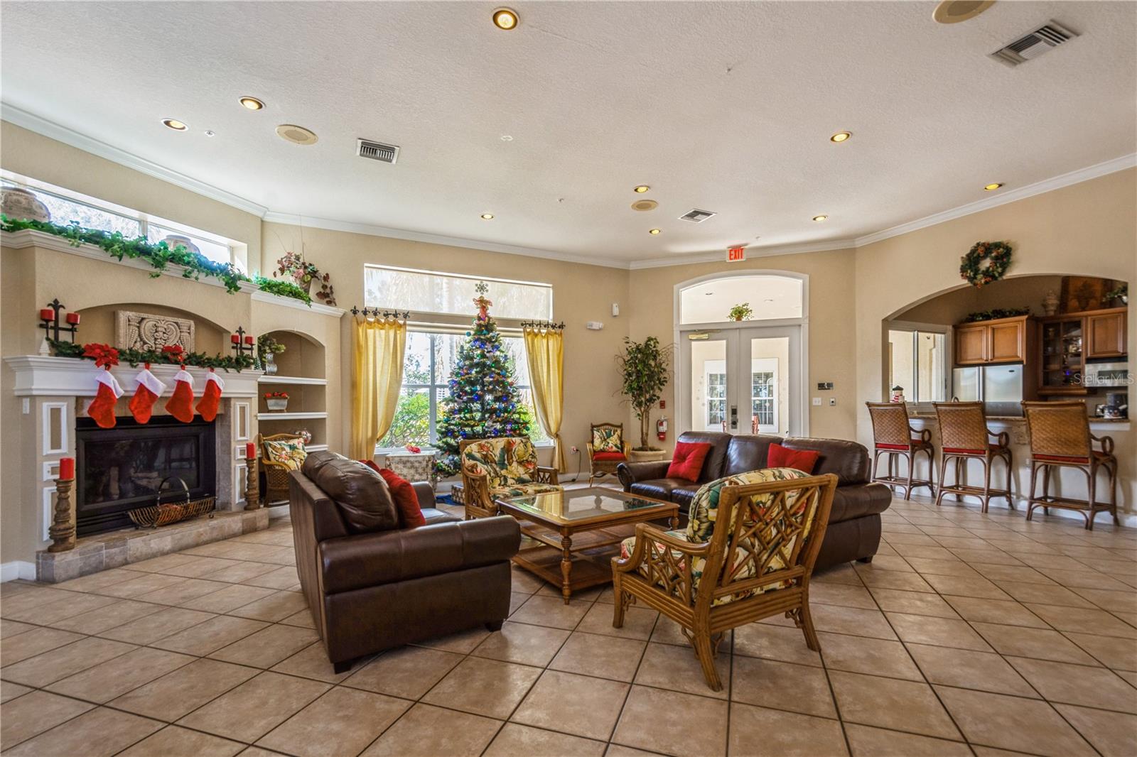 SERENADE ON PALMER RANCH - Residential Lease