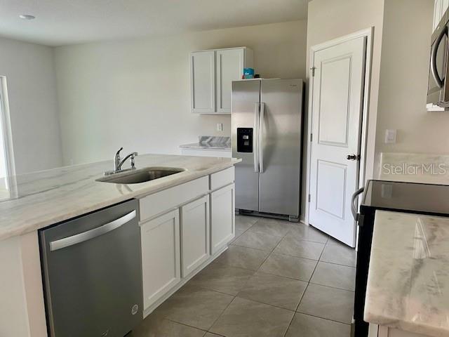 RYE CROSSING - Residential Lease