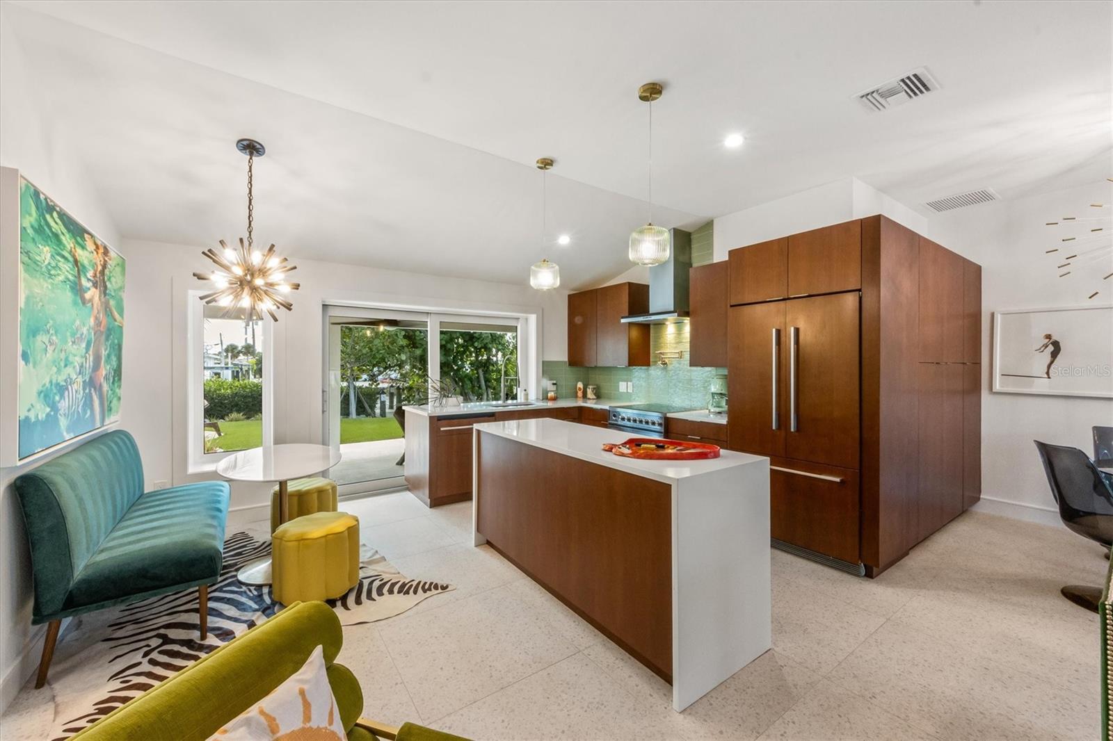 HOLMES BEACH 17TH UNIT - Residential