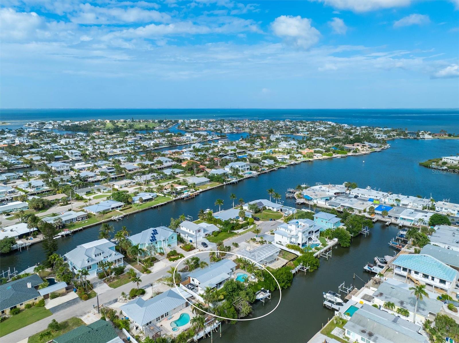 HOLMES BEACH 17TH UNIT - Residential