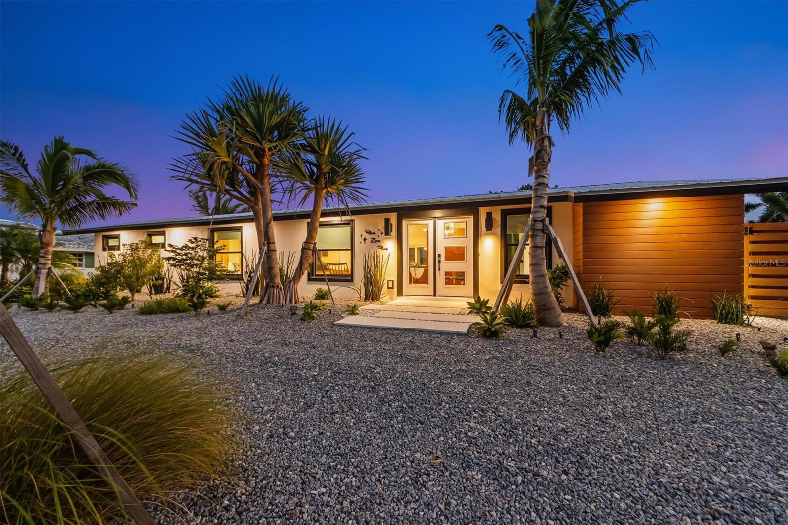 HOLMES BEACH 17TH UNIT - Residential