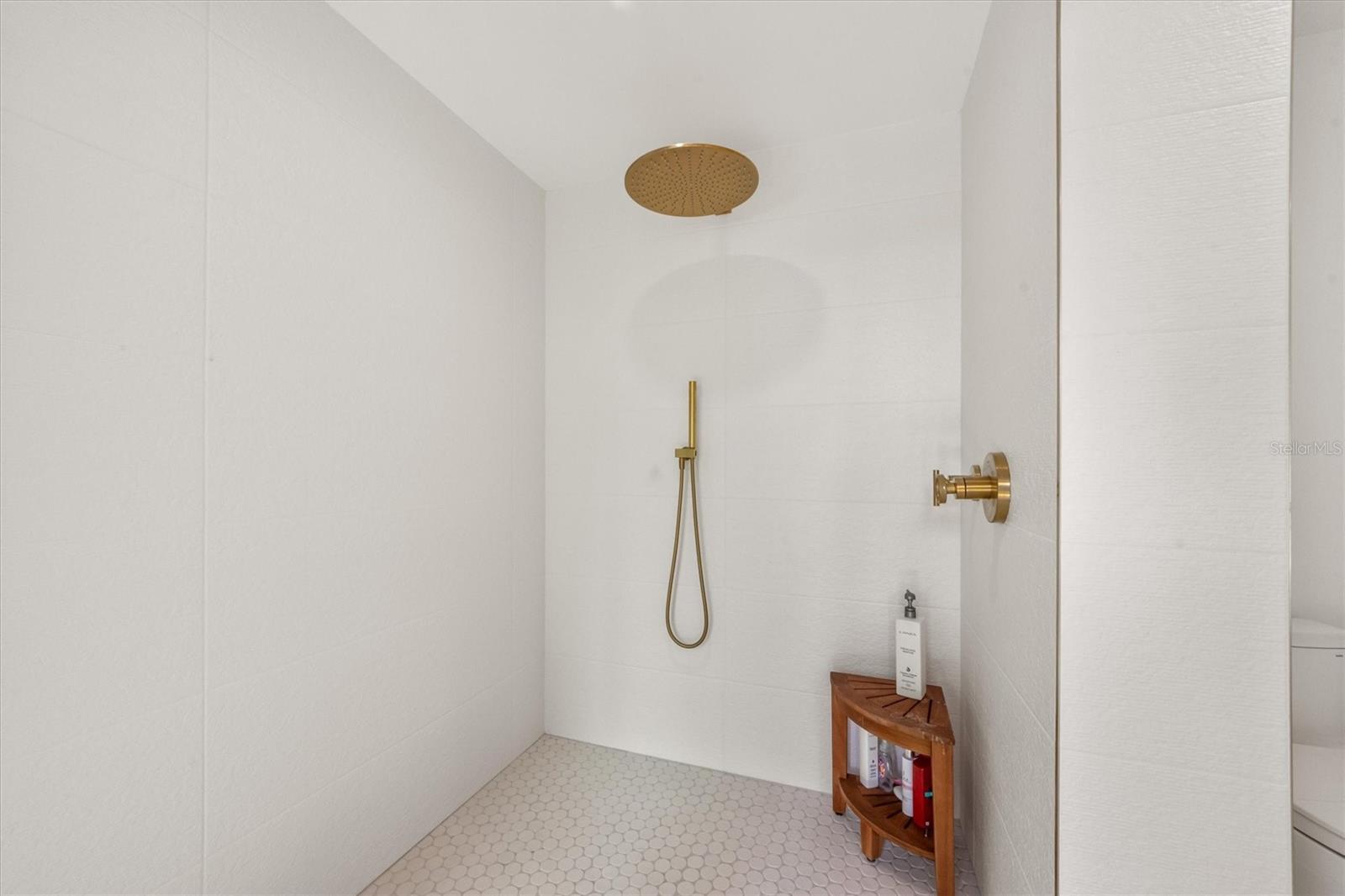 HOLMES BEACH 17TH UNIT - Residential