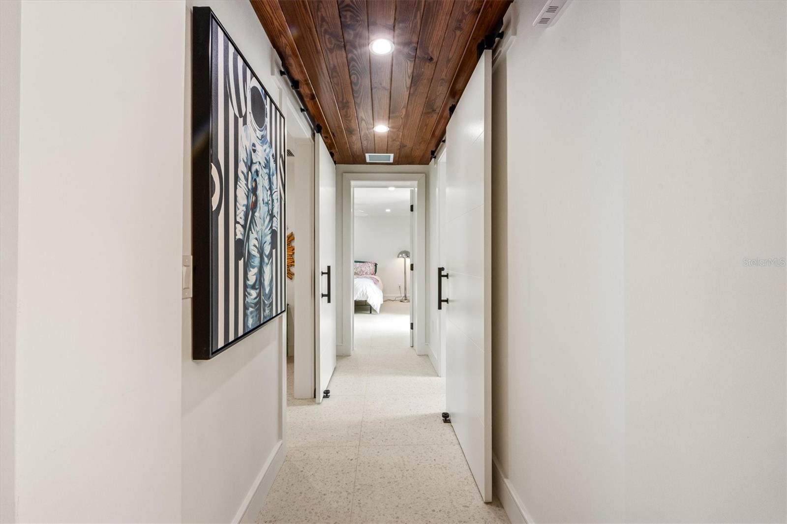 HOLMES BEACH 17TH UNIT - Residential