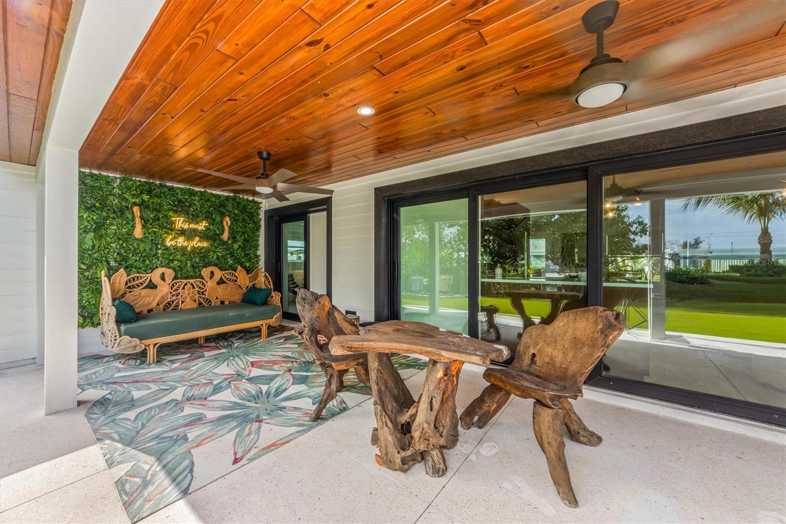 HOLMES BEACH 17TH UNIT - Residential