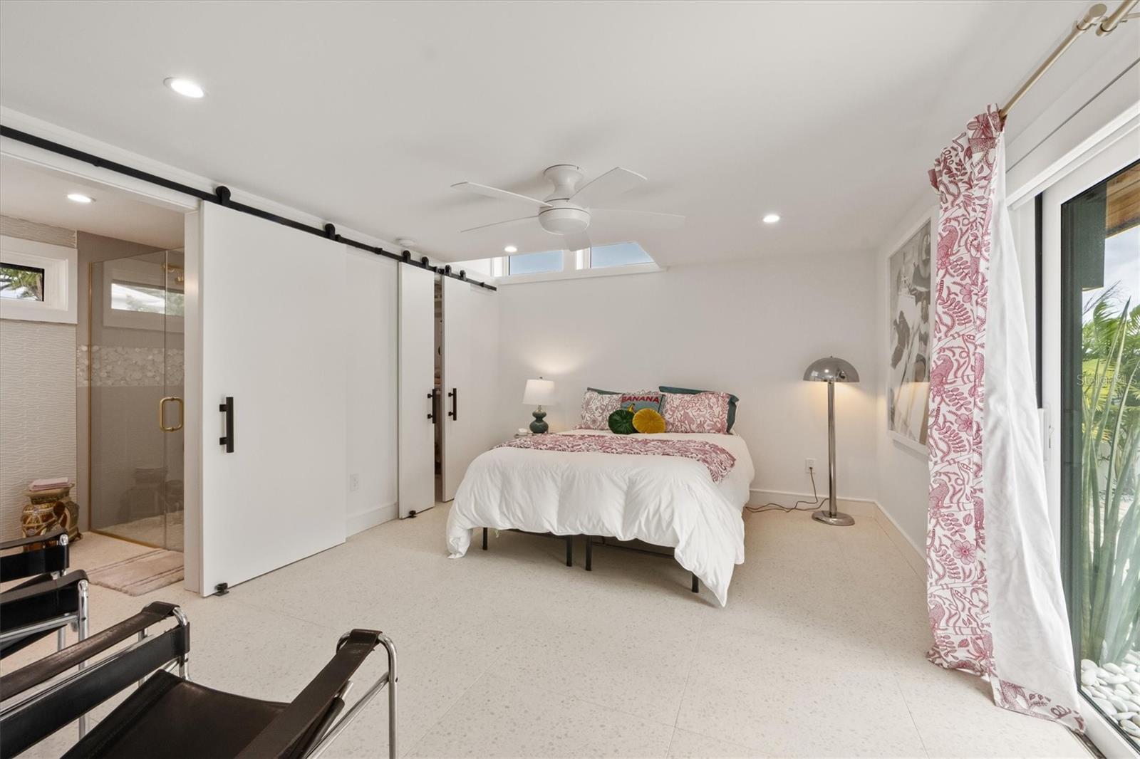 HOLMES BEACH 17TH UNIT - Residential