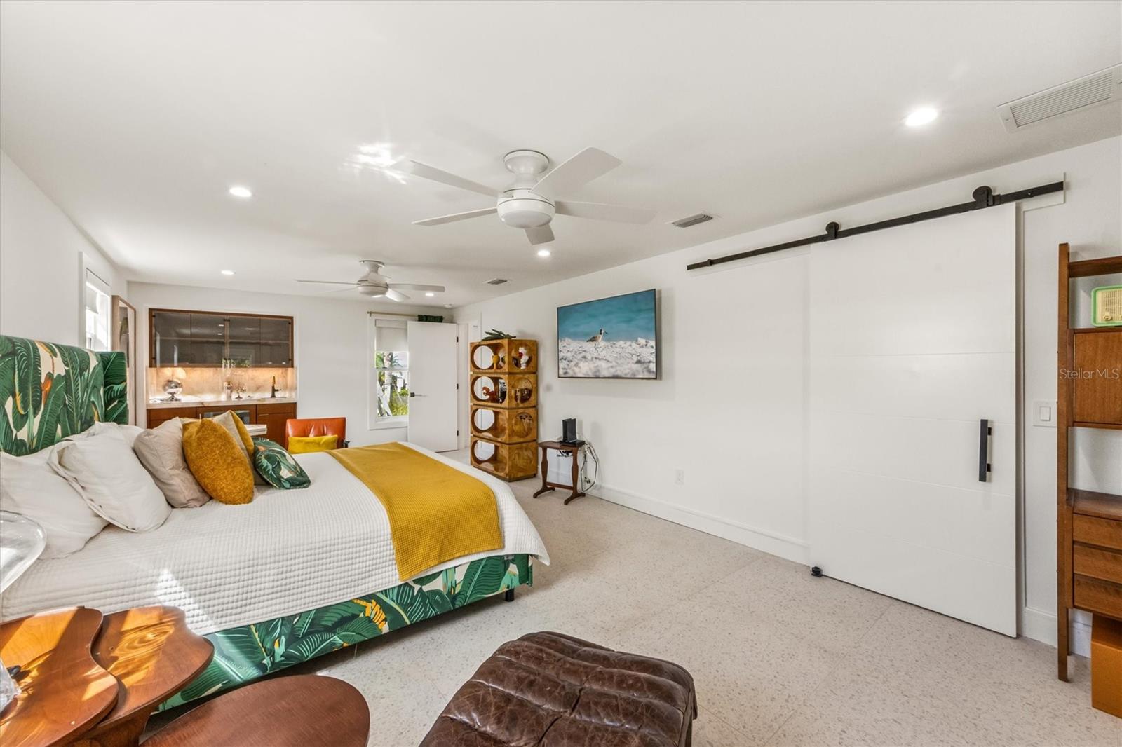 HOLMES BEACH 17TH UNIT - Residential