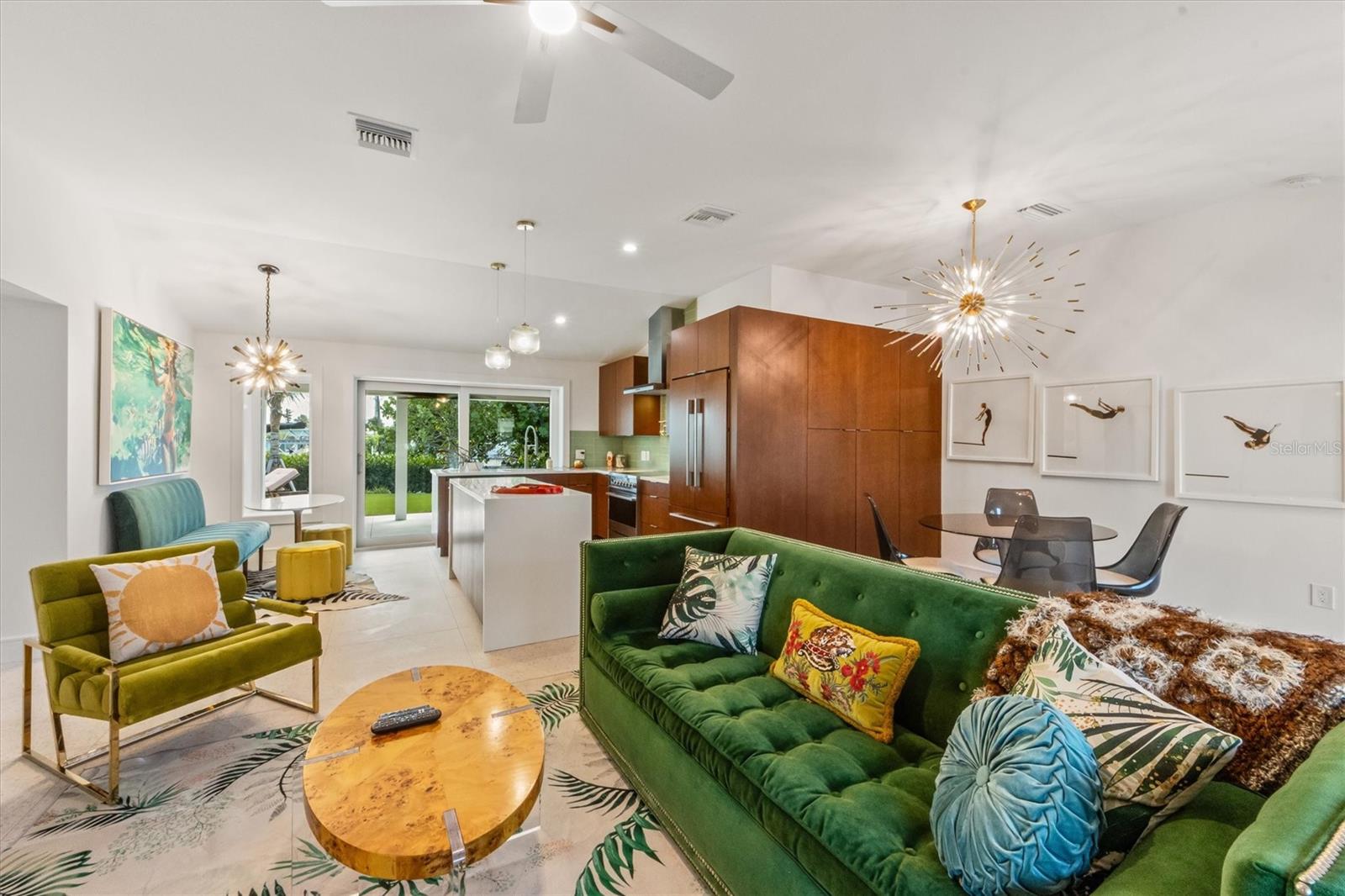 HOLMES BEACH 17TH UNIT - Residential