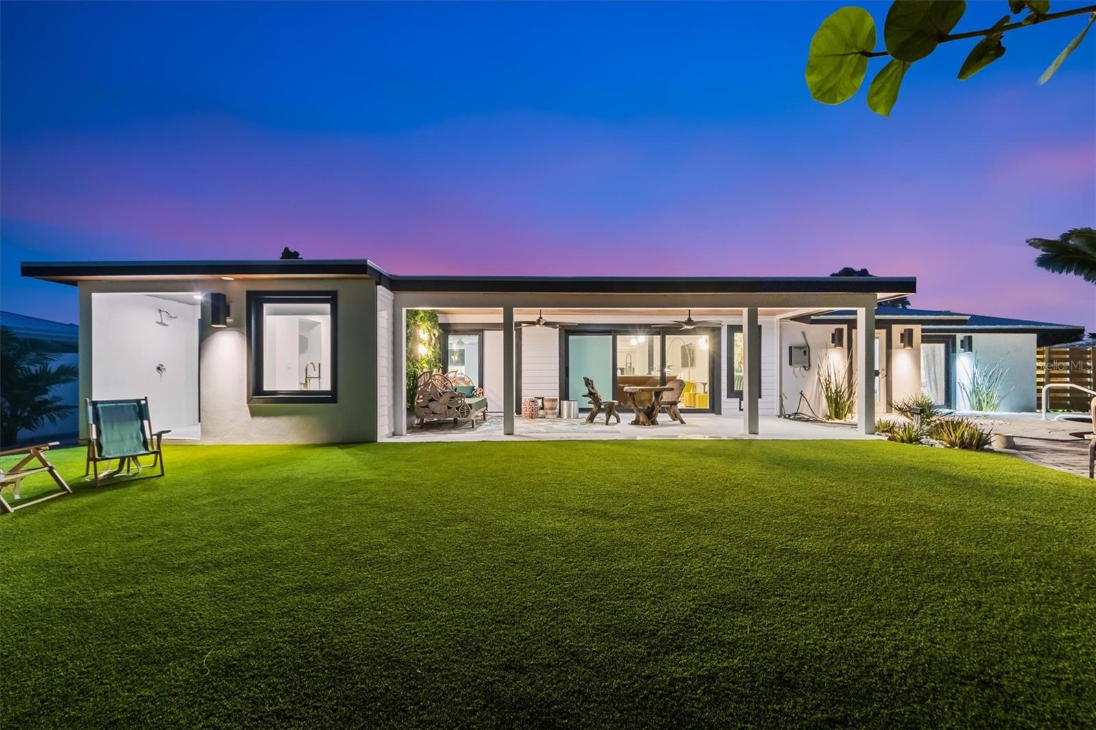 HOLMES BEACH 17TH UNIT - Residential