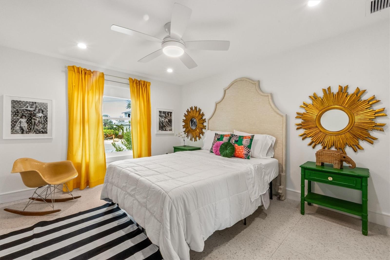 HOLMES BEACH 17TH UNIT - Residential