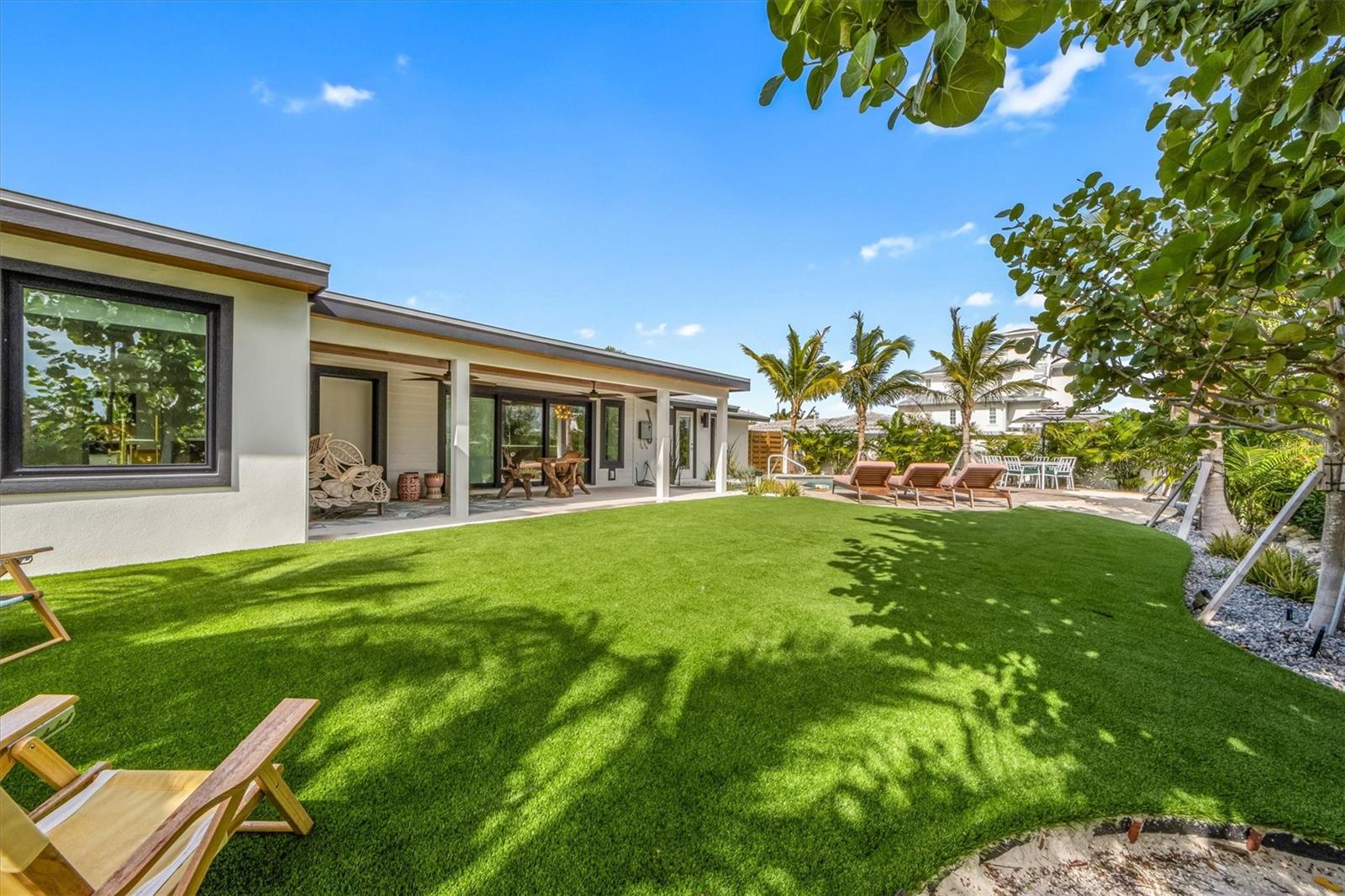 HOLMES BEACH 17TH UNIT - Residential