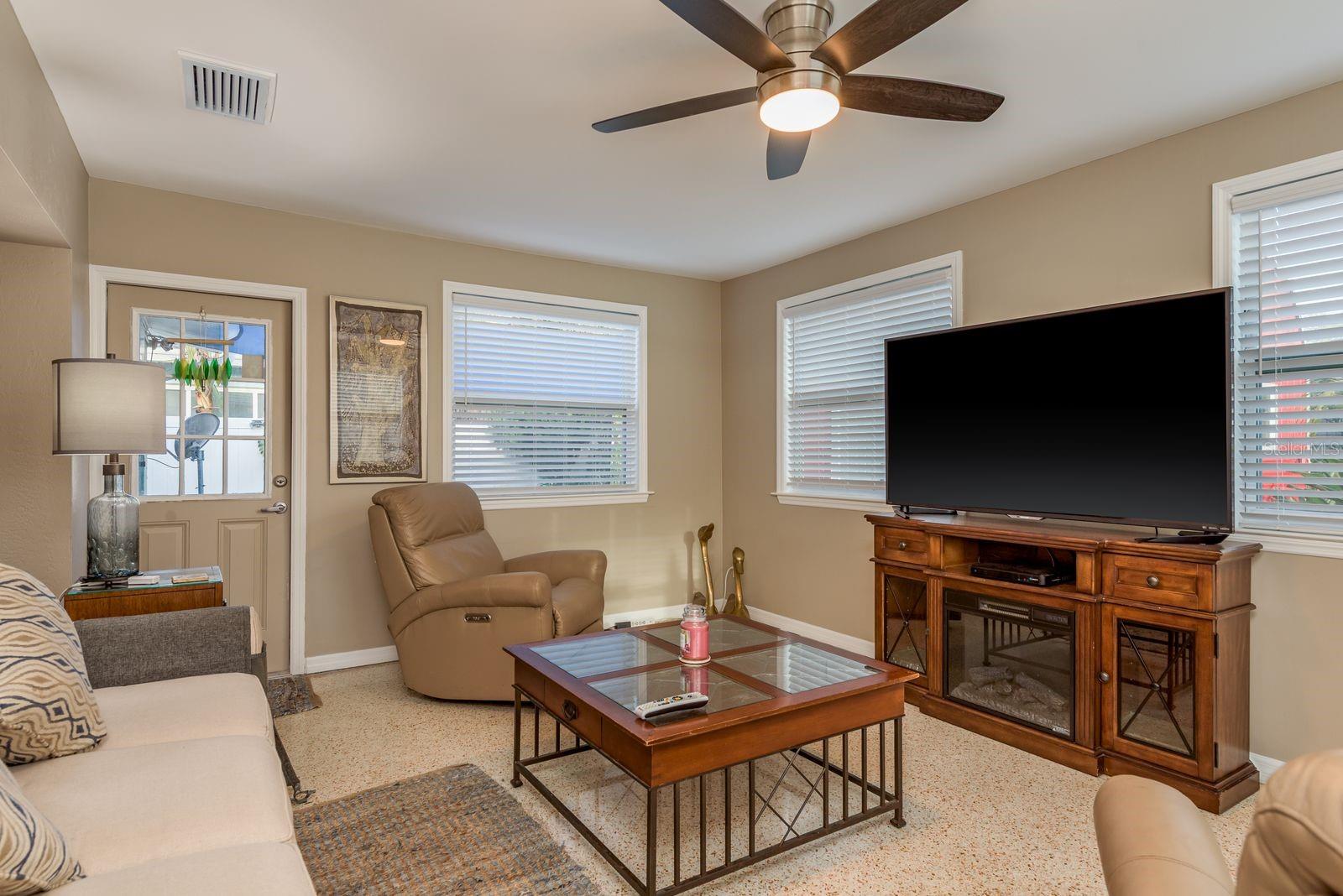 GARDEN MANOR SEC 2 - Residential