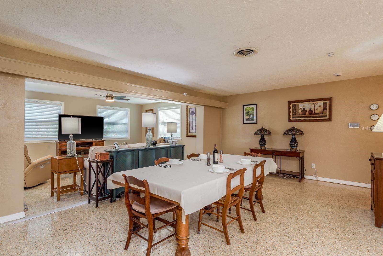 GARDEN MANOR SEC 2 - Residential