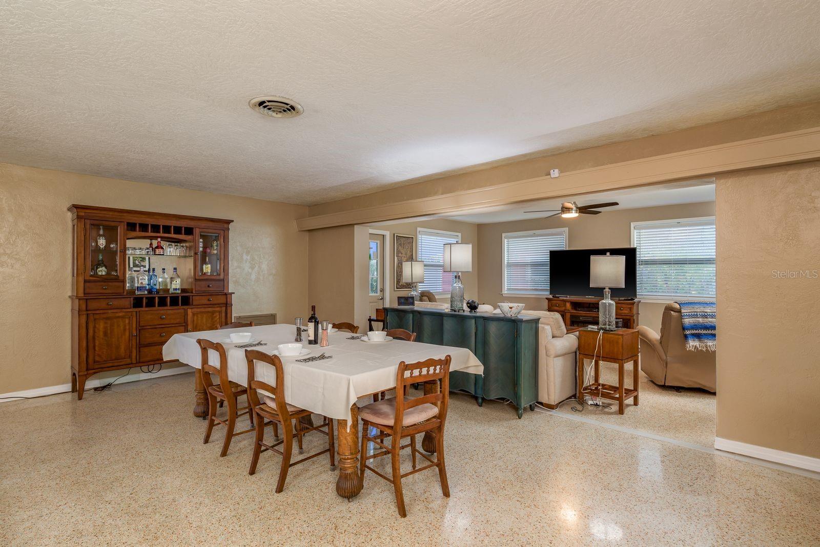 GARDEN MANOR SEC 2 - Residential