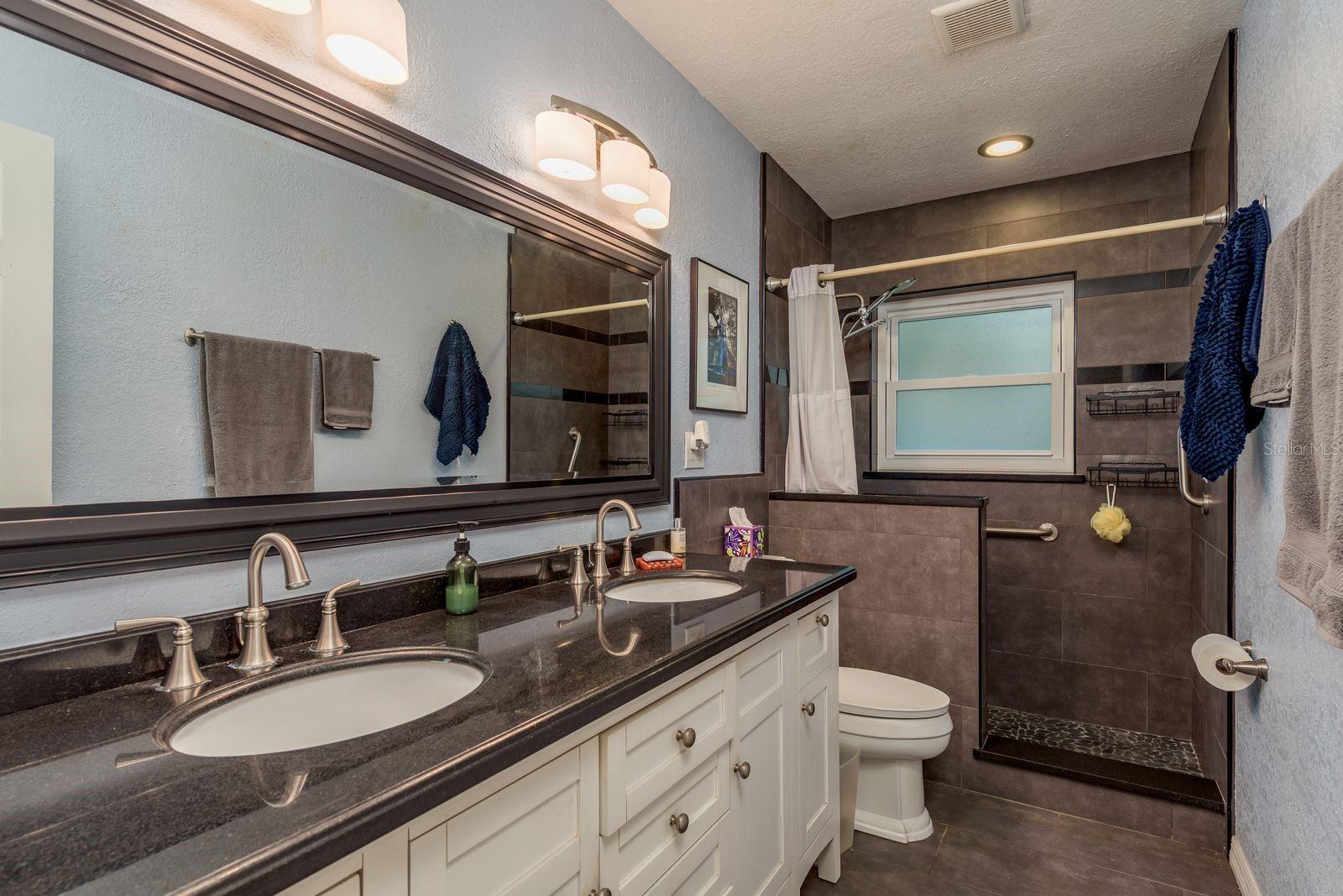 GARDEN MANOR SEC 2 - Residential